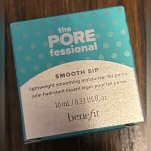 Benefit The POREfessional Smooth Sip Moisturizer — Teal and White